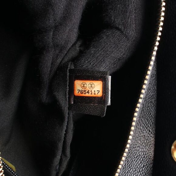 Chanel Caviar Skin Matelasse Shoulder Bag - Picture 2 of 9